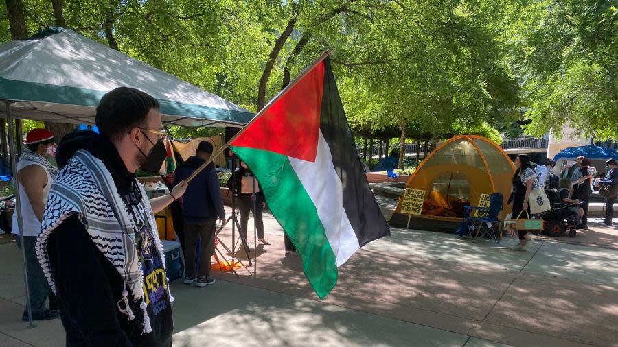 Sacramento State students set up encampment on campus in support of Palestine