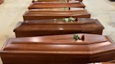 La declararon muerta y la llevaron a la funeraria: Dos horas después descubrieron que estaba viva