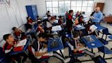 Bike desks help Mexican students learn while burning calories