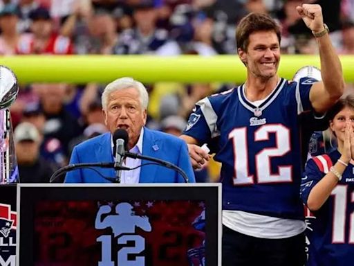 Robert Kraft acquires signed Tom Brady rookie card for a whopping $120,000 at auction - Times of India