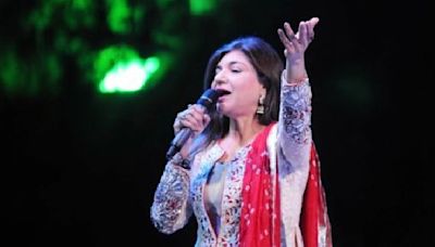 Alka Yagnik reveals rare hearing loss, doctor advises keeping headphone volume below 60 dB