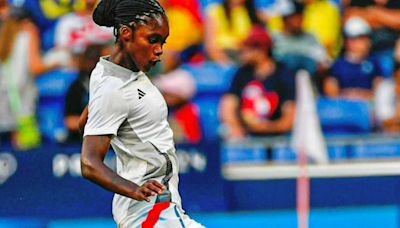 Por qué camiseta de Selección Colombia Femenina no tuvo el escudo tradicional en JJ. OO.