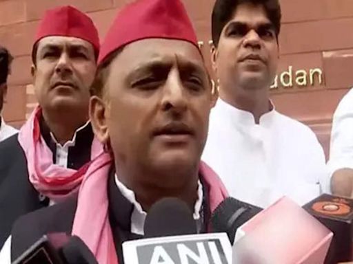 Hathras stampede: 'Govt can't run away from its responsibility', says Akhilesh Yadav - The Economic Times