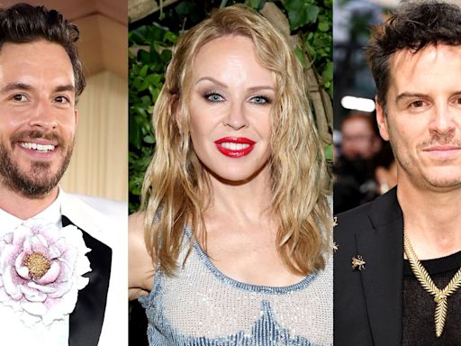 Jonathan Bailey & Andrew Scott formed a twunk sandwich around Kylie Minogue in hottest selfie ever