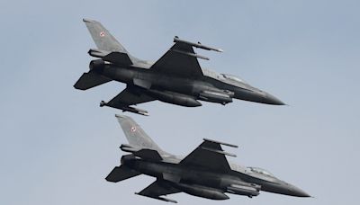 烏克蘭本月可望獲供F-16 俄軍稱打擊潛在存放基地