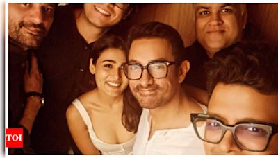 Aamir Khan poses with his son Junaid Khan, Jaideep Ahlawat, Shalini Pandey, and others in an unseen picture from the 'Maharaj' success bash | Hindi Movie News - Times...
