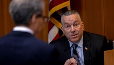 Inside the Sheriff's Department's secretive investigation into Villanueva's critics