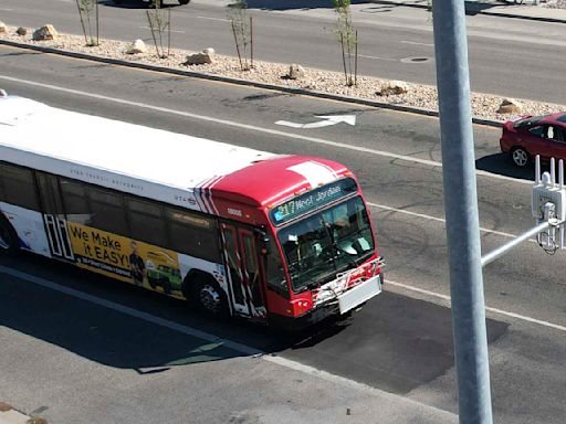 Cars talking to one another could help reduce fatal crashes on US roads