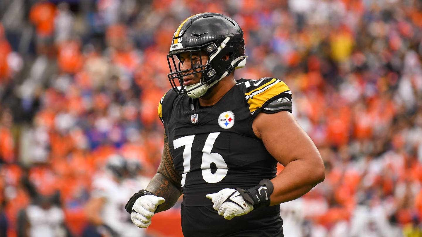 Steelers rookie tackle Troy Fautanu placed on injured reserve after knee injury in practice