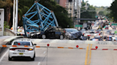 Un muerto y dos heridos, uno de gravedad, al caer una grúa de construcción al norte de Miami