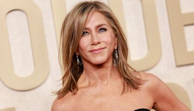 Jennifer Aniston's rustic living room at $21 million home could be a country hotel