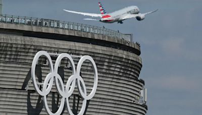 Paris airport staff call off strike 10 days before Olympics