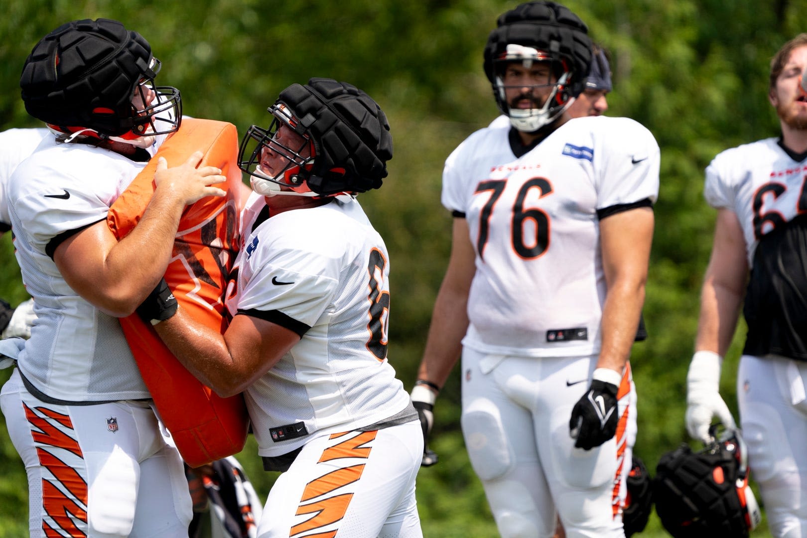 Bengals' late-round pick keeps rising up depth chart at training camp