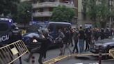 Un juzgado amnistía a los 46 policías investigados por las cargas del 1-O en Barcelona - MarcaTV