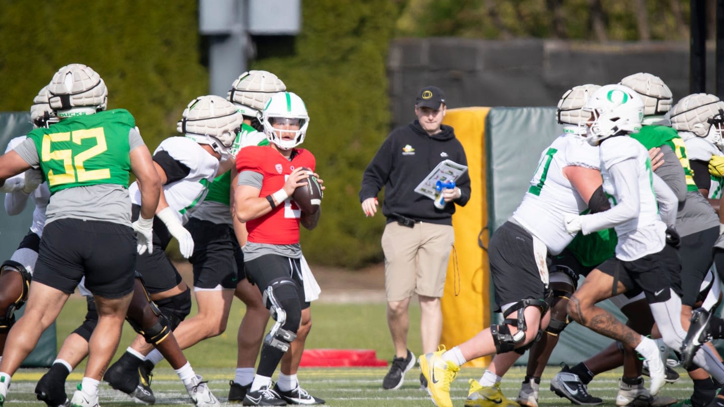 Can Oregon Football's Dillon Gabriel Live up to Expectations, Bo Nix Standards?