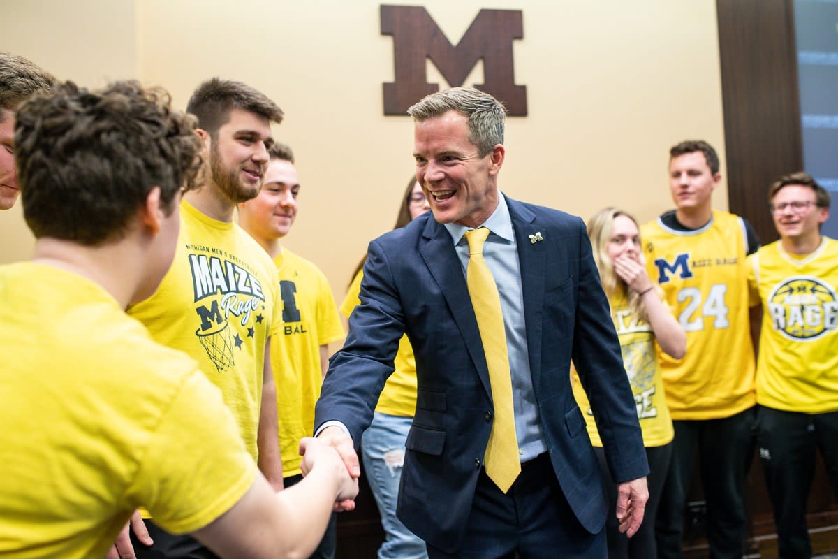 Michigan Basketball News: May's Maize and Blue Pick-and-Roll Era Begins