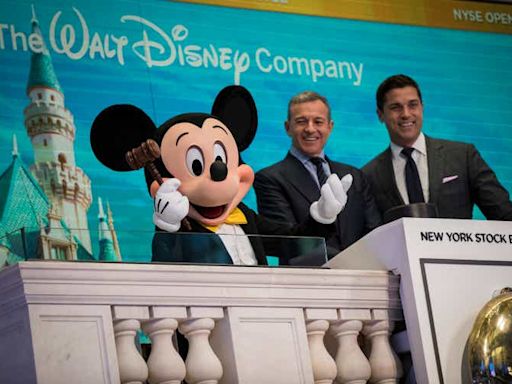 Analysts weigh Disney disappointment as stock drops 9.5% off mixed earnings (NYSE:DIS)