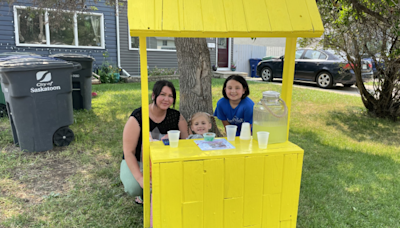 ‘Makes me ill’: Saskatoon girl’s lemonade stand robbed | Globalnews.ca