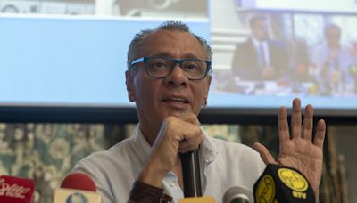 Simpatizantes de Jorge Glas hacen plantones para exigir su libertad al Gobierno de Ecuador