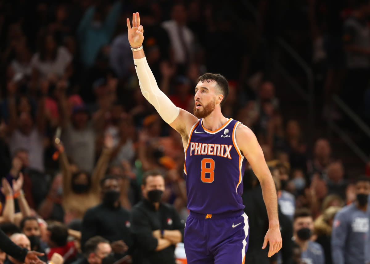 Former Wisconsin Basketball Star Attempting Comeback With the Phoenix Suns