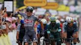 Philipsen finalmente logra victoria en una etapa del Tour; Pogacar mantiene el control