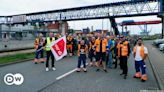 Germany: Hamburg port workers on 'warning strike' over pay – DW – 07/09/2024