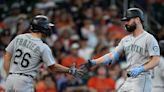 Alvarez hits RBI single in 10th to lift Astros over M's 3-2