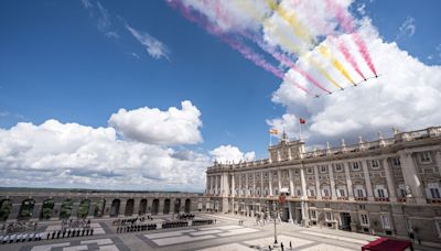 Décimo aniversario del reinado de Felipe VI: la multitud lo arropa desde los alrededores del Palacio Real