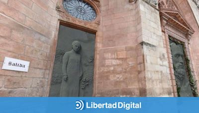 Antonio López finaliza las puertas de la catedral de Burgos mientras continúa la polémica