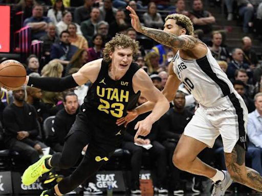 NBA Insider Reveals Warriors Trade Package for Lauri Markkanen: Report