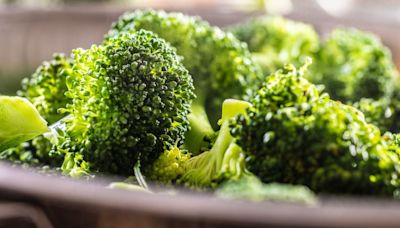 The 1 Unexpected Step Restaurants Add When Cooking Broccoli