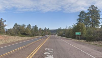 Uncontained Sand Stone Fire Grows to 15,000 Acres Near Payson, AZ, Prompting State Route 87 Shutdown