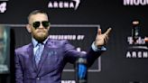 Conor McGregor detalha lesão e dispara contra Chael Sonnen: "Você desiste no chão"