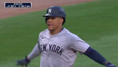 Yankees' Juan Soto delivers his fourth homer in just two days, this one a solo-blast in the first inning vs. the White Sox