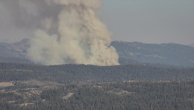 Royal Fire: Crews battle flames at Tahoe National Forest, evacuation warning issued