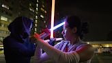 Aprender las artes ‘jedi’ o poseer un sable de luz en México: el sueño cumplido de todo ‘fan’ de ‘Star Wars’