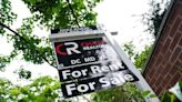 U.S. pending home sales increase moderately, NAR says