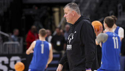 Greg McDermott recalls Rick Barnes' guidance, talks defense and NCAA tournament expansion