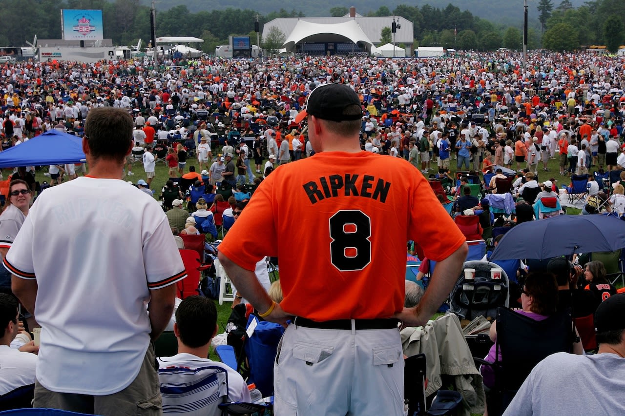 10 largest Baseball Hall of Fame induction crowds: Which players attracted the most fans?