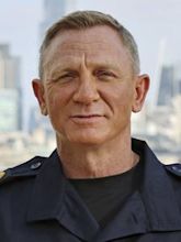 Daniel Craig