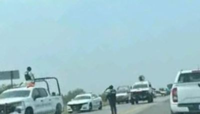 Sicarios abandonan cadáveres en carretera de Tamaulipas tras quemar negocio y casa