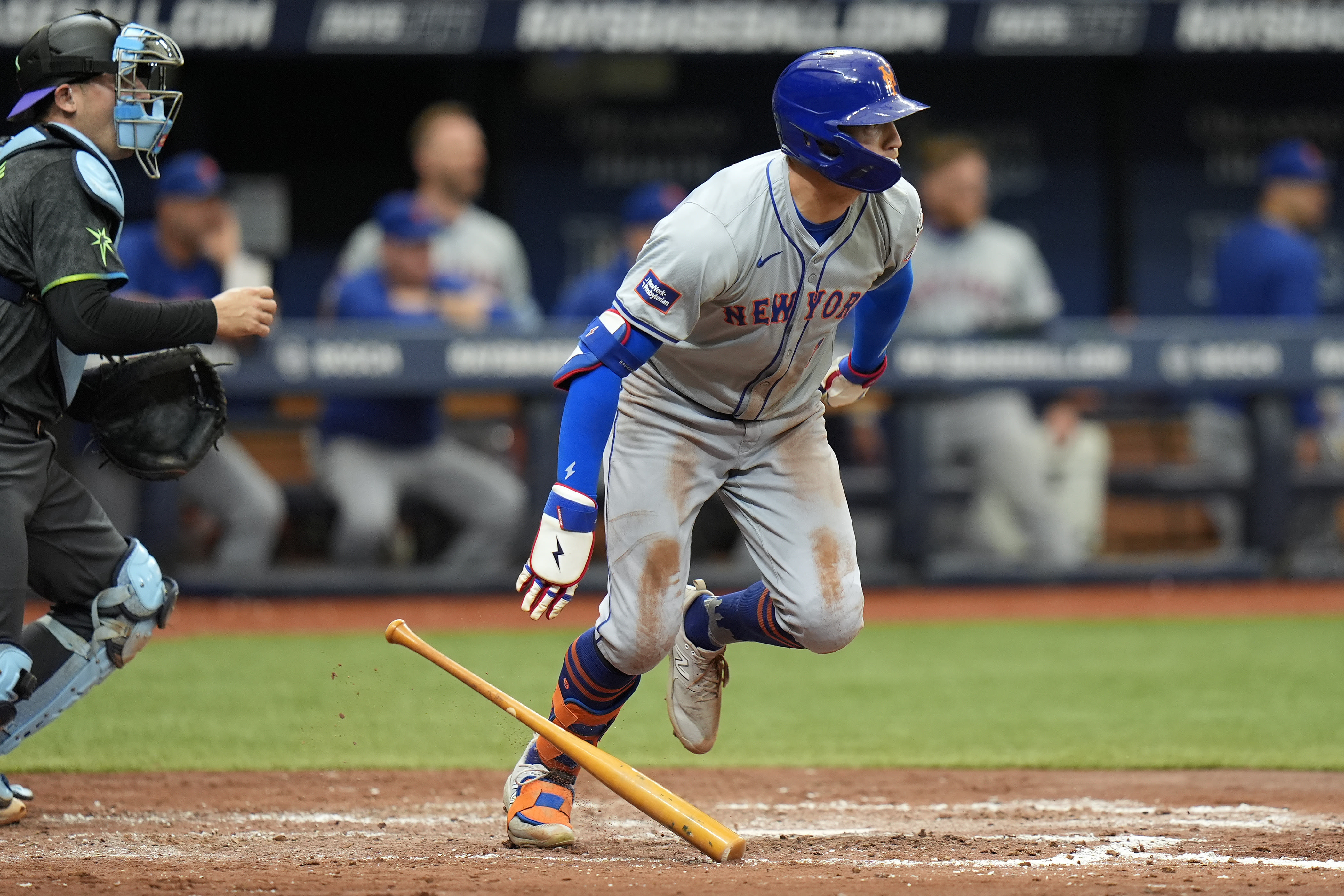 Nimmo out of Mets' lineup with soreness on his side. Senga's rehab progressing slowly