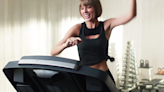 T-Swift Could've Tried An Under-Desk Treadmill *That* One Time