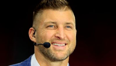 Tim Tebow, Randy Moss, More Included in EA College Football 25 1st CUT Legends Drop