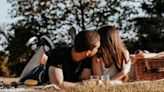 How Often Married Couples Kiss, According To Research