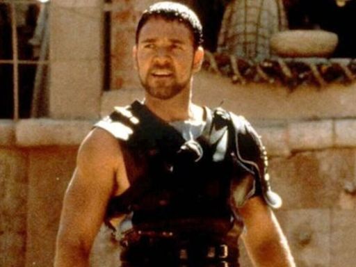 Gladiator 2 director's brutal three-word response for not calling Russell Crowe