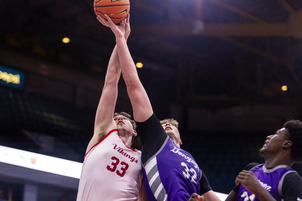 Four-star center from Washington, D.C., reportedly commits to Virginia Tech basketball team