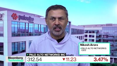 Palo Alto Networks Tumbles as Sales Forecast Disappoints