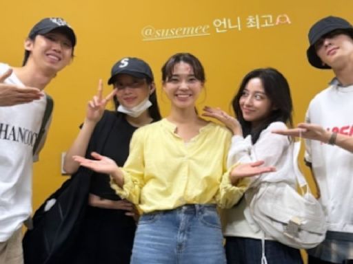 True Beauty reunion: Cha Eun Woo, Moon Ga Young and more gather to support Im Se Mi's play Flowers, Stars Pass By