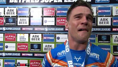 Leeds Rhinos star breaks down in tears over Rob Burrow in emotional TV interview